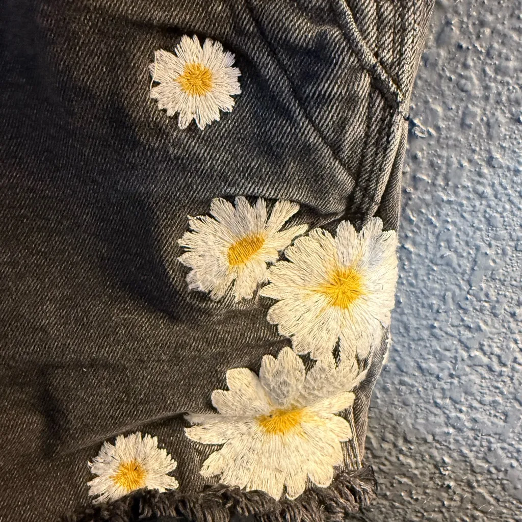 Driftwood Black Denim Shotralls with Floral Embroidery. Size XS - Image 6