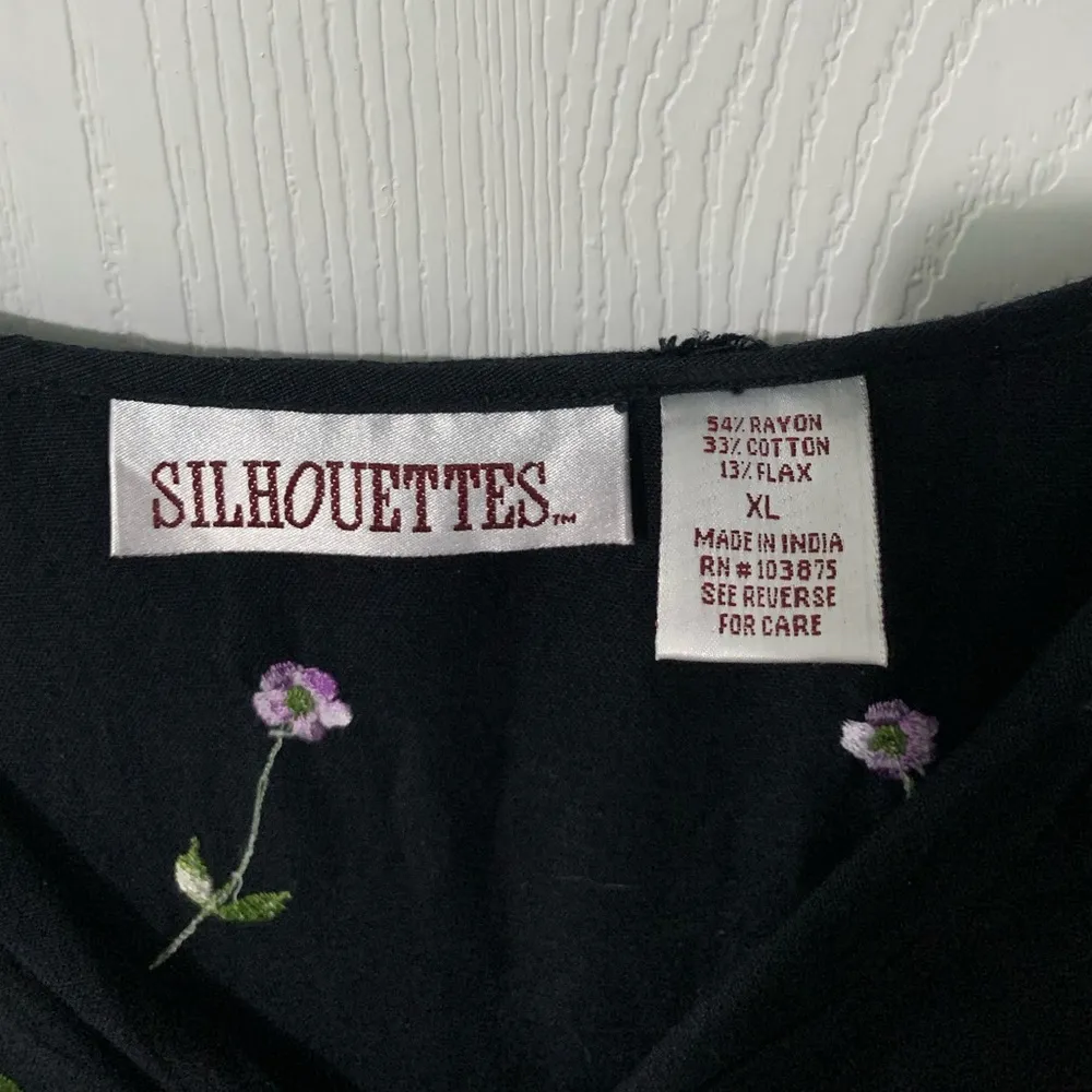 Silhouettes Blouse - Image 5