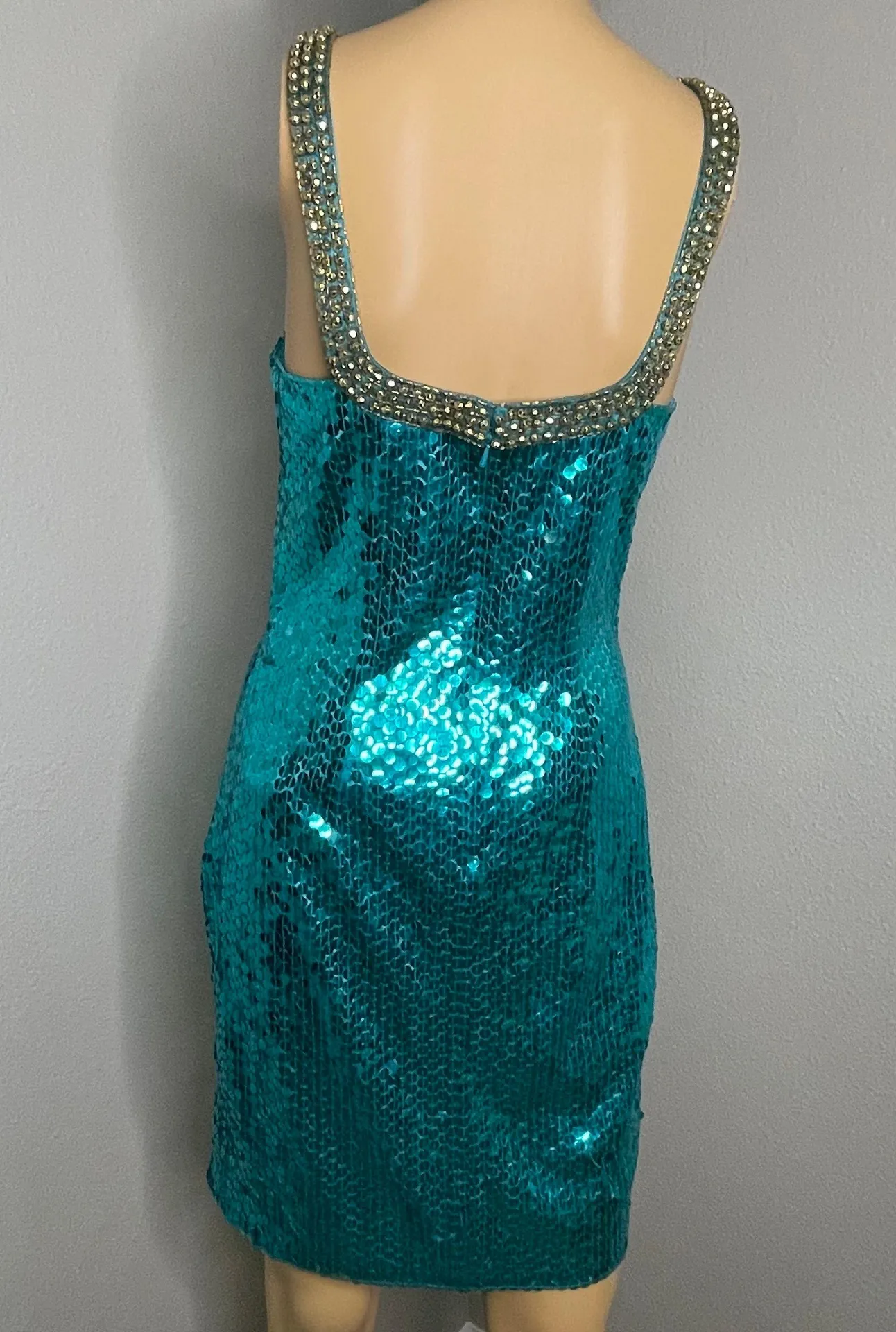 By Della Roufogali Green Sequin with Gold Beaded Neckline Mini Dress 8 - Image 10