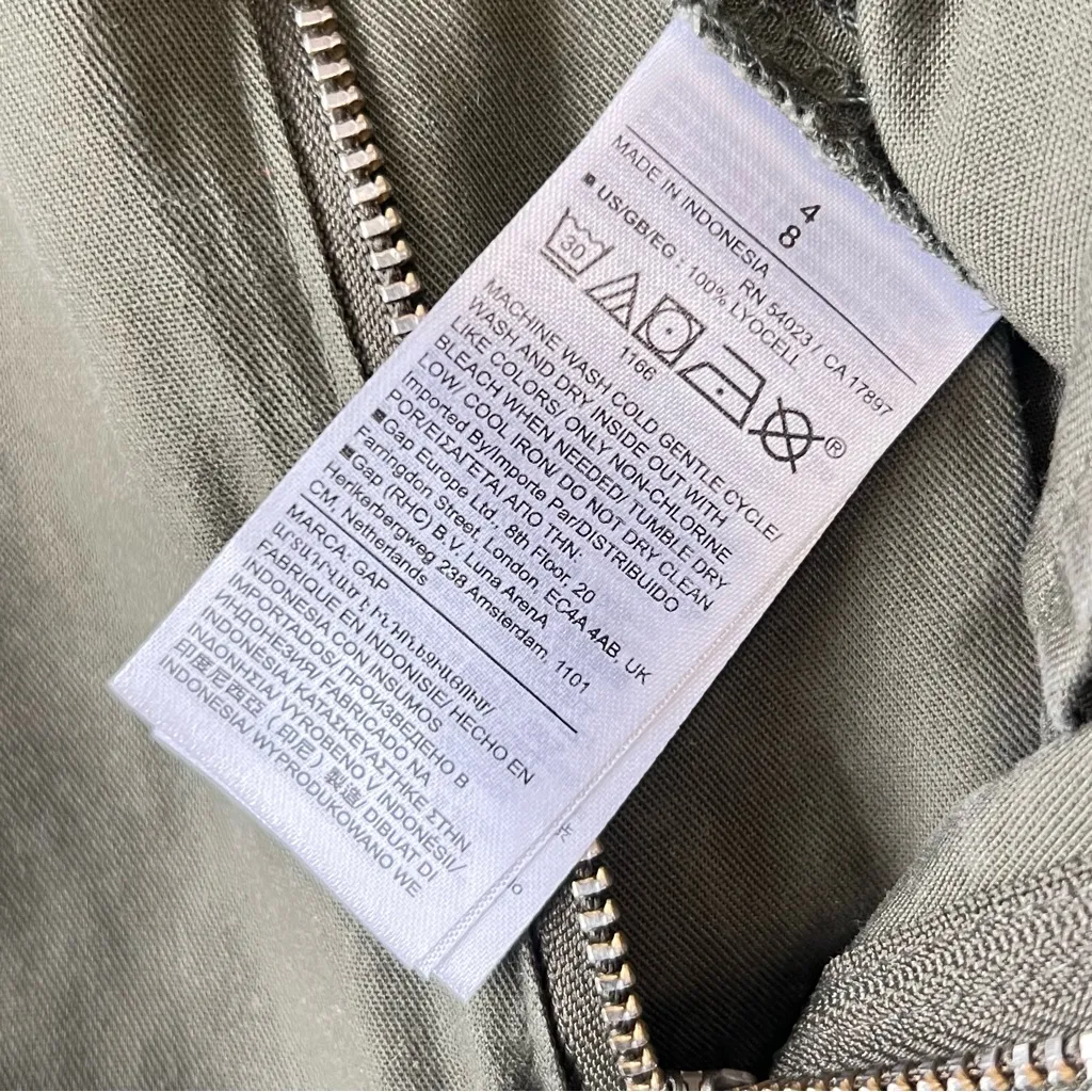 Gap Women's Green Cargo - Image 5