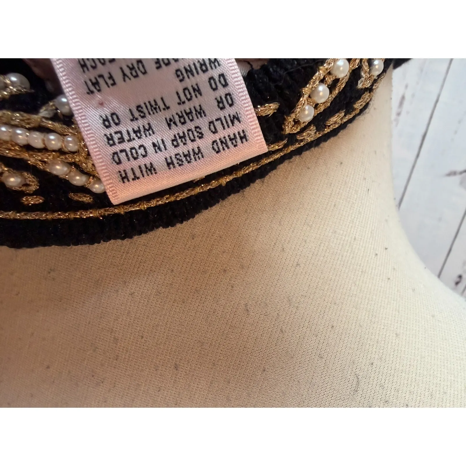 JACLYN SMITH Large Sweater Gold Metallic Ugly Christmas Beads Embroidery NWOT - Image 7