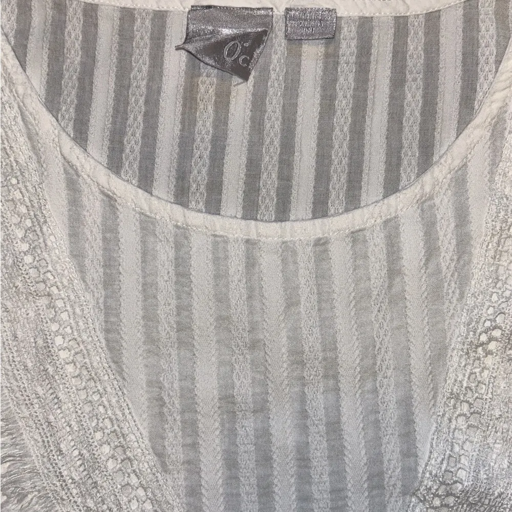 0° Celsius white shirt. NWOT. Beautiful, classy and comfortable. Size M Size M - Image 3