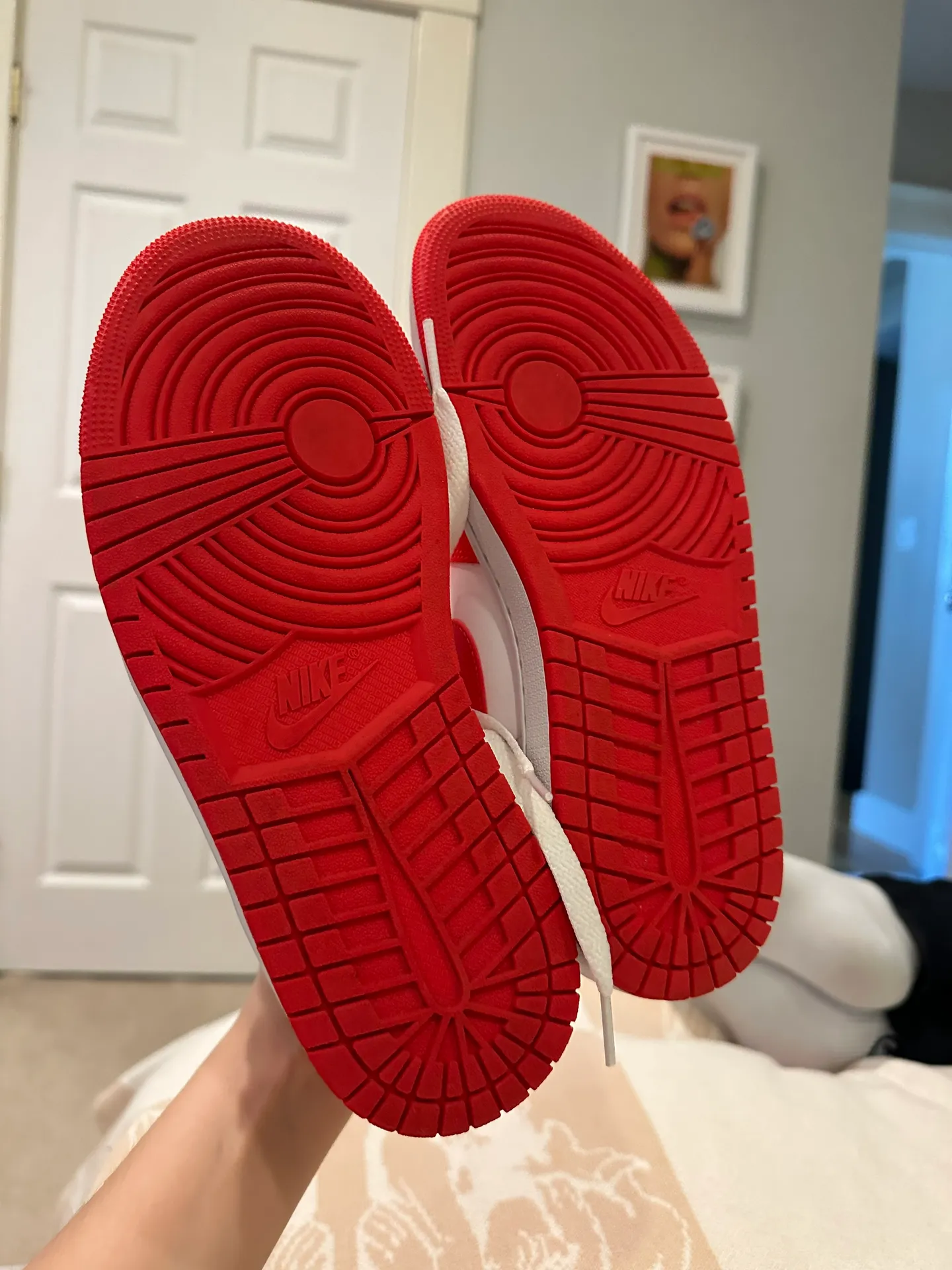 Women’s  1 Mid Dunks Habenero - Image 3