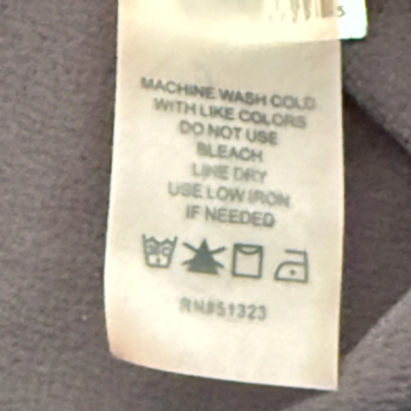 Vince Camuto V-Neck Contrast-Trim Blouse Size XL Modest Minimalist Office Career - Image 6