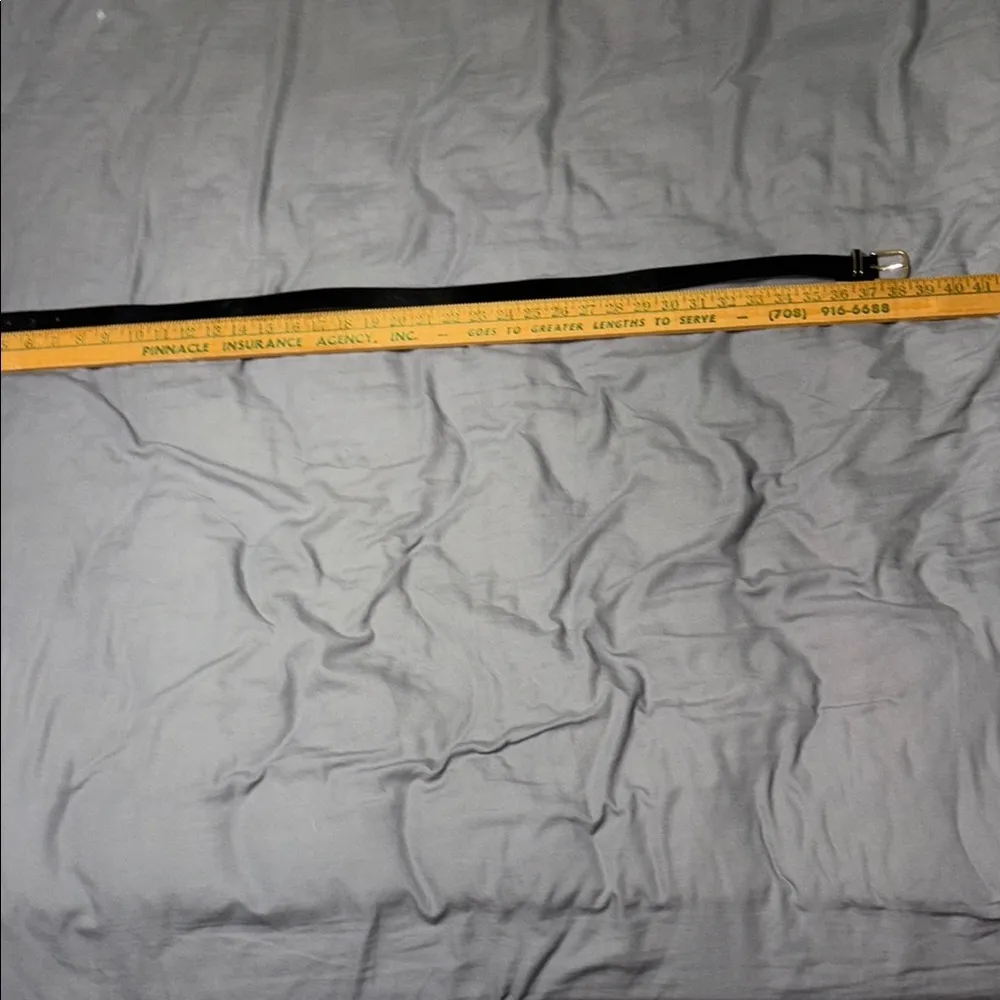 Elegant Black Leather Belt with Gold Buckle - Image 2