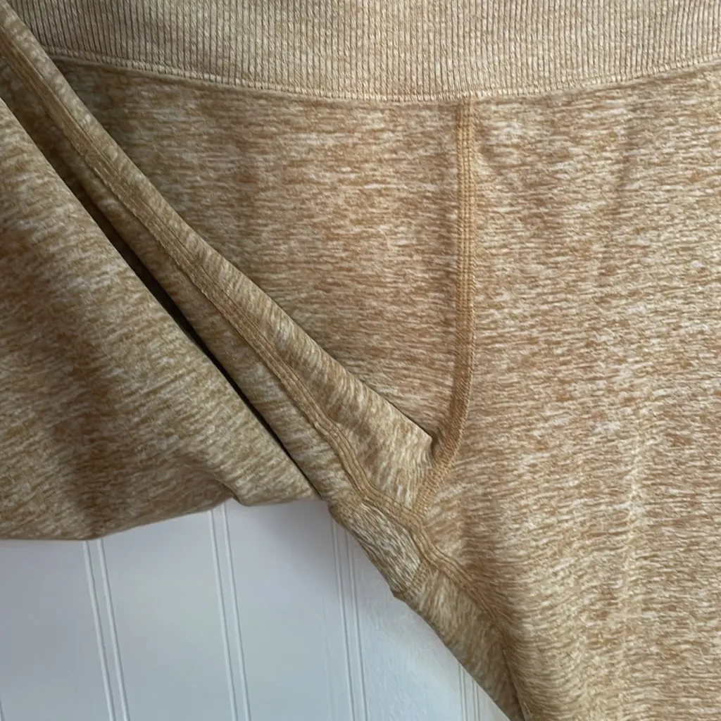 ALO YOGA Alosoft High-Waist Lounge Legging in Caramel Heather Size L - Image 10