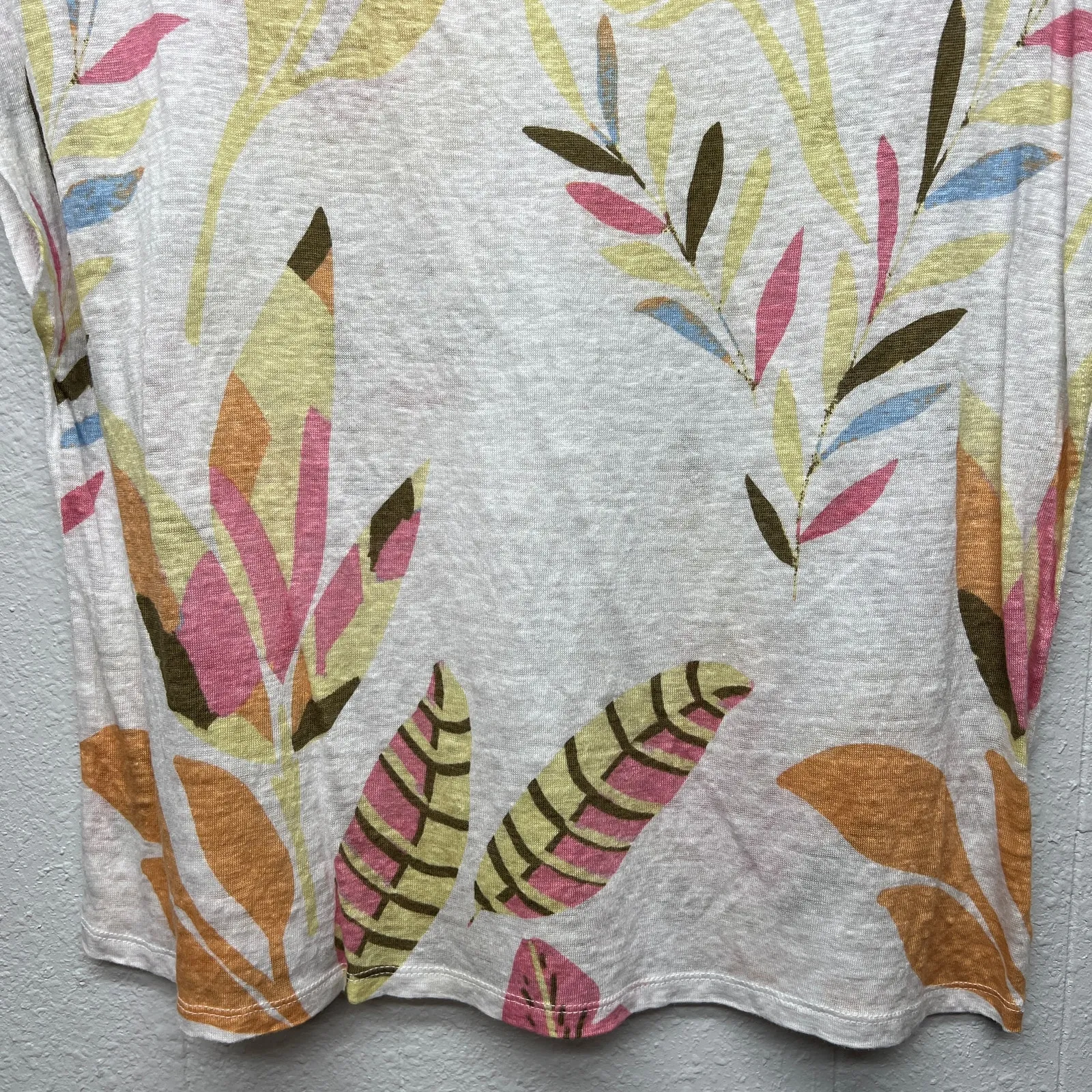 Cynthia Rowley 100% Linen Floral Top Womens Medium Beachy Coastal Workwear Chic - Image 4