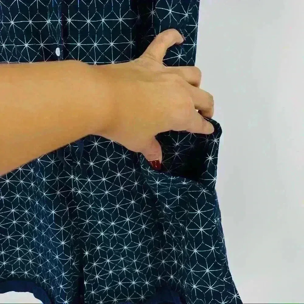 Levi’s Navy/White‎ Shorts Romper With Pockets Size XL - Image 7