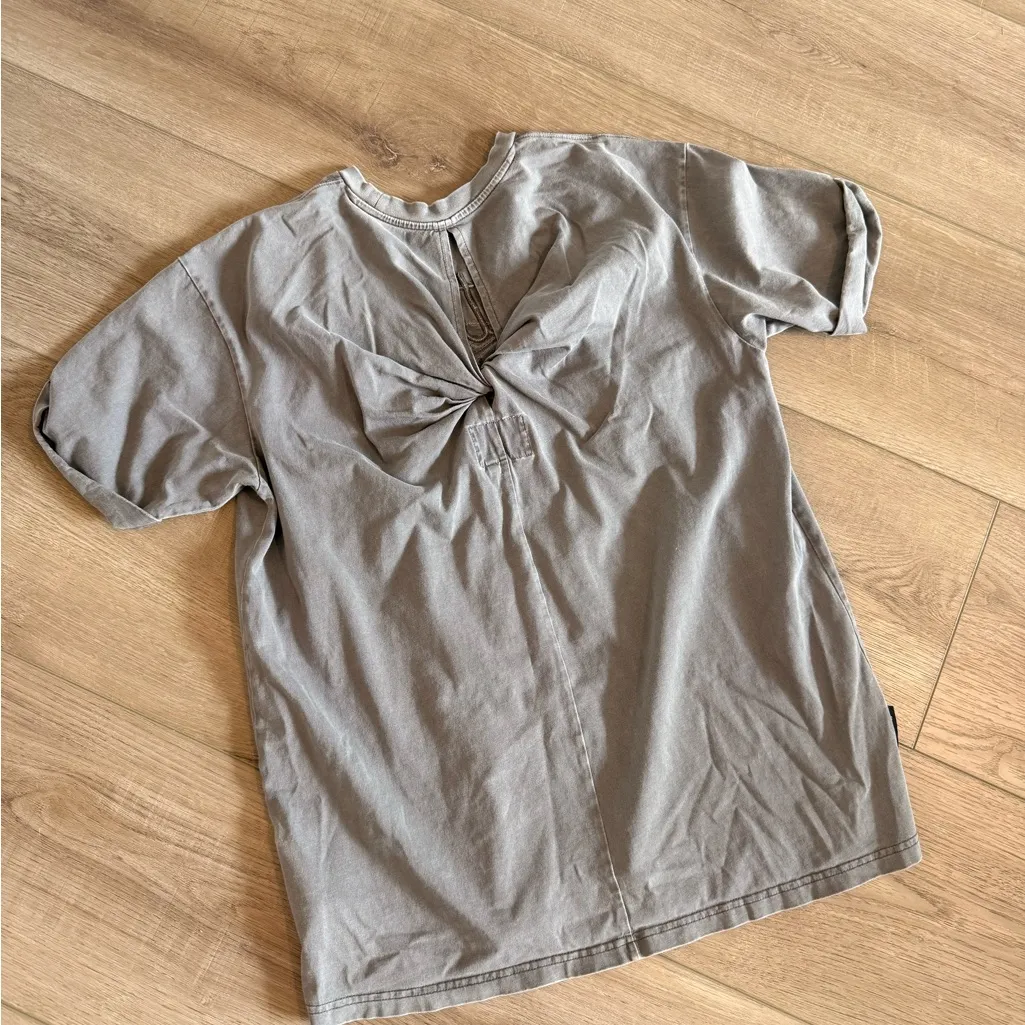 Musium DIV Girl With The Pearl Earrings Embroidered T - Image 4