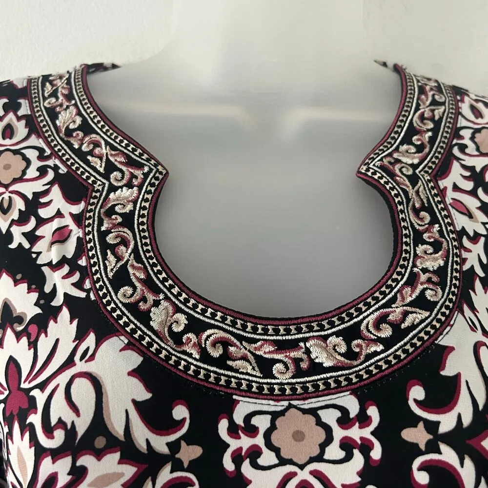 White House Black Market Floral Bell Sleeve Embroidered Neck Mini Dress XXS - Image 2