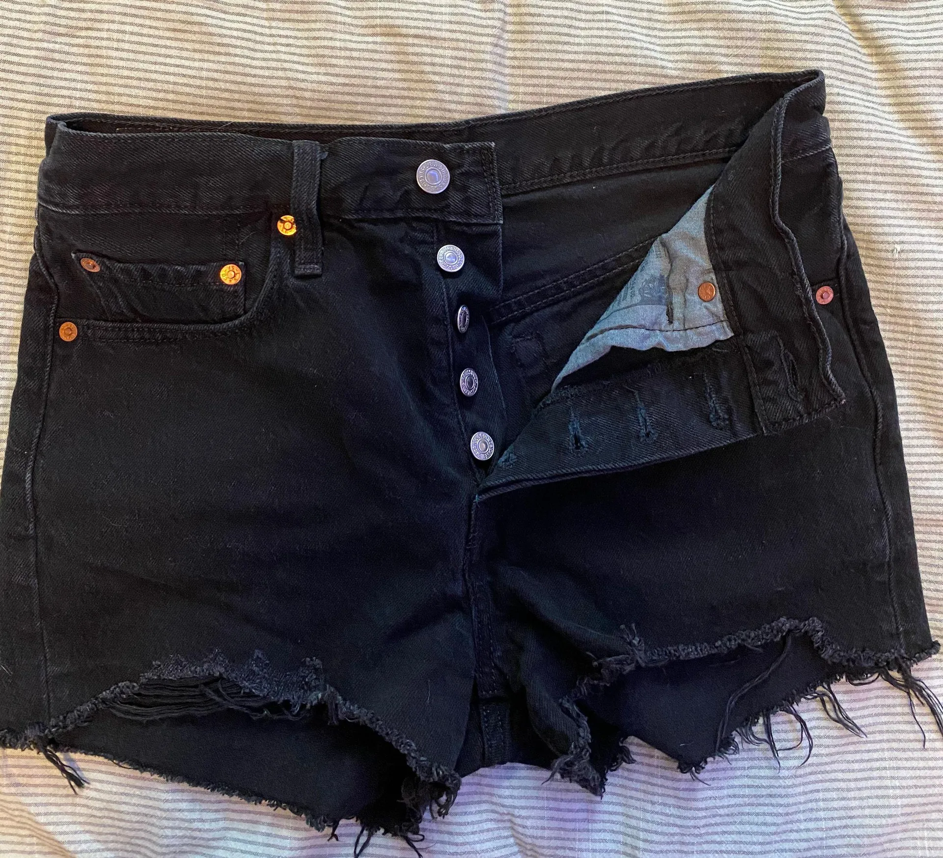 Levi’s Black Shorts - Image 3