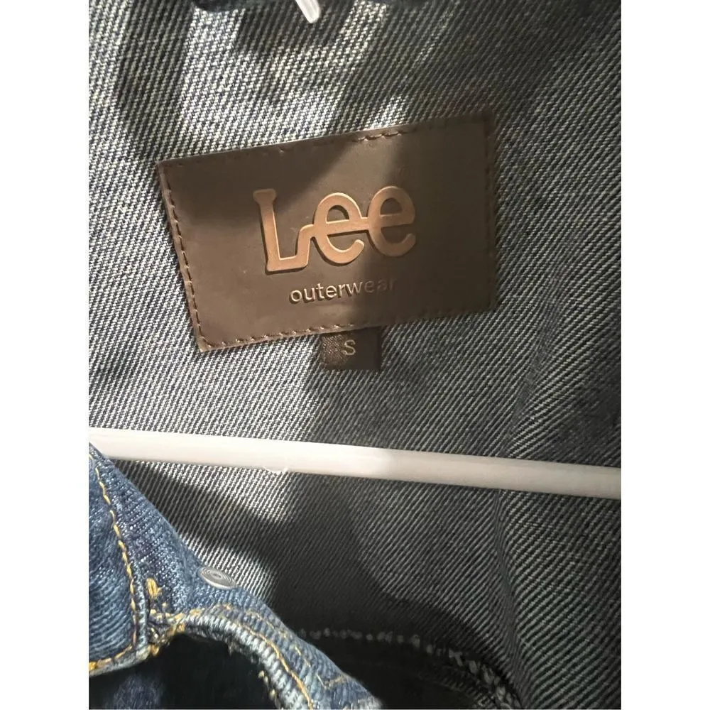 Vtg Embellished Lee Outerwear Denim Jacket. Size small - Image 3