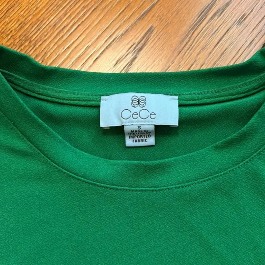 CeCe Women’s Short Puffed Sleeve - Image 6