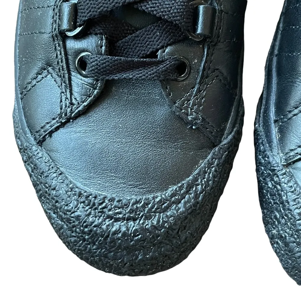 K-Swiss  pebbled toe sneakers - Image 7