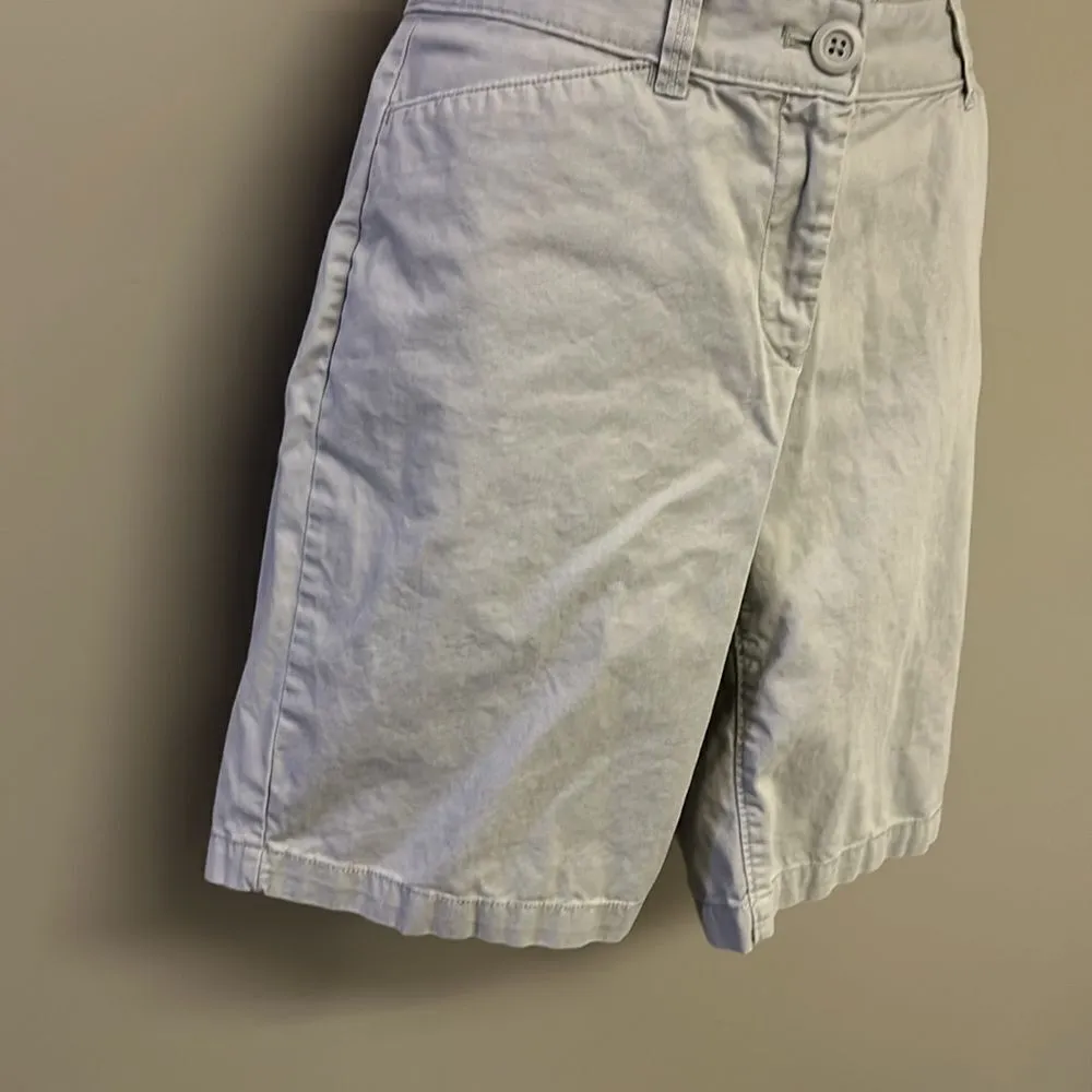 LOFT Light Grey Bermuda Cotton Shorts with Pockets- Size 8 Curvy - Image 5