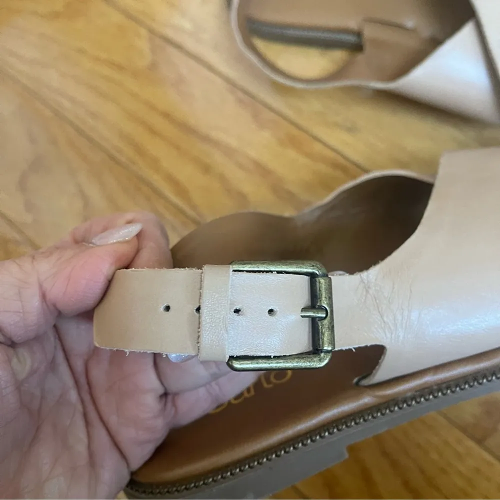 Franco Sarto Kayleigh leather flat sandals with buckle Tan Brown Sz US 8.5 - Image 9