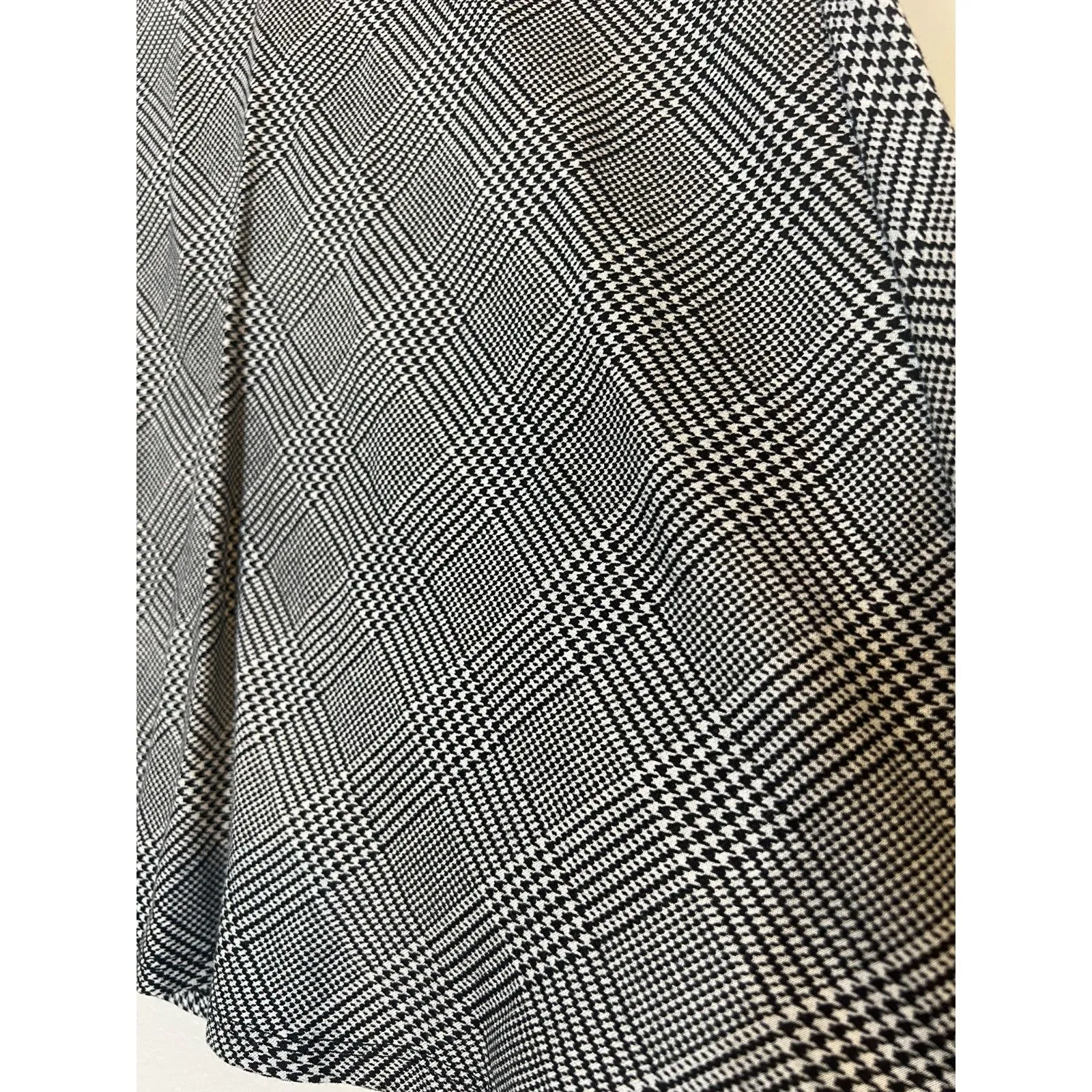 Love Scarlett Houndstooth Skirt Sz M Goth Grunge Dark Academia Skater Preppy Black Size M - Image 3