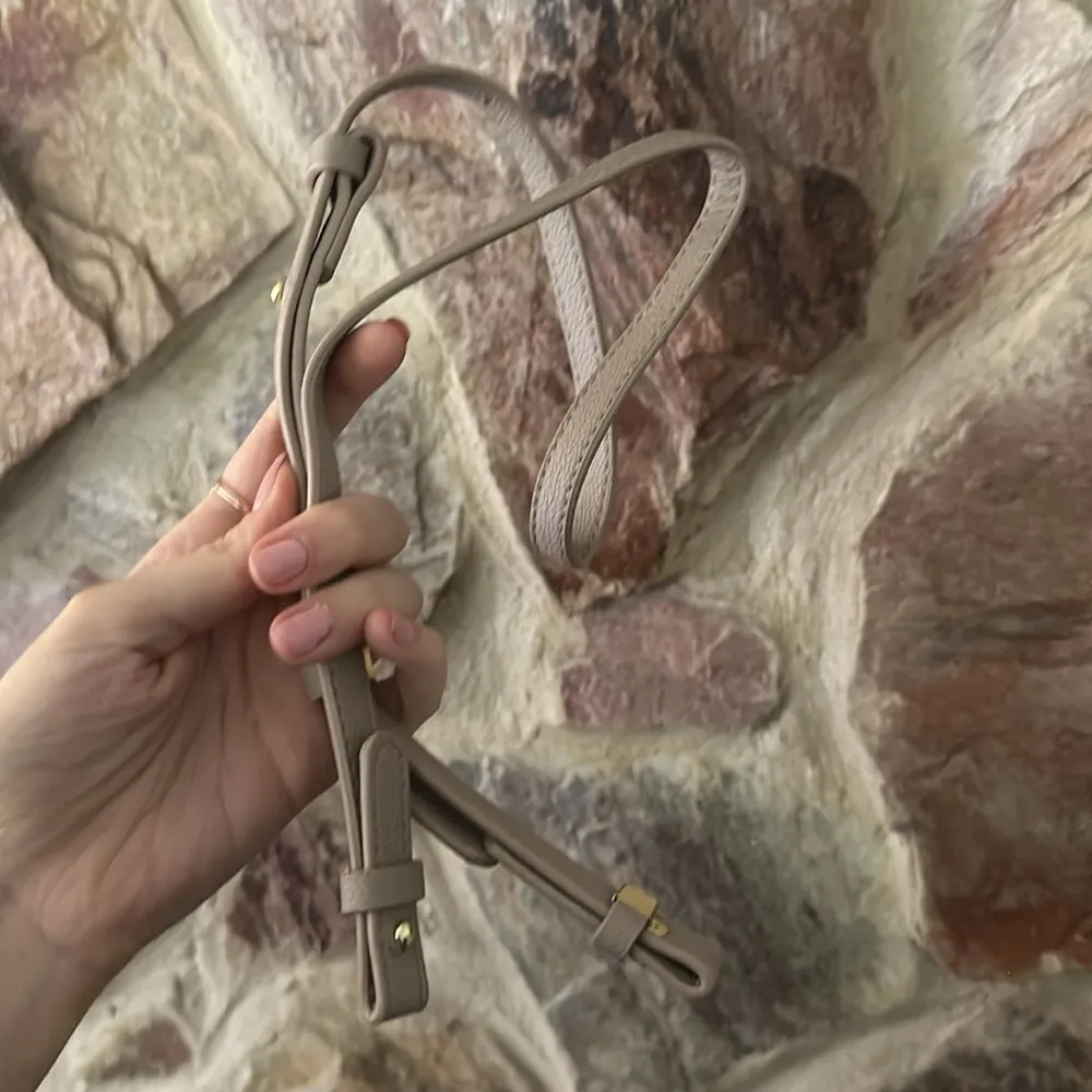 Commense Plain Detailed Dumpling Bag Tan - Image 5