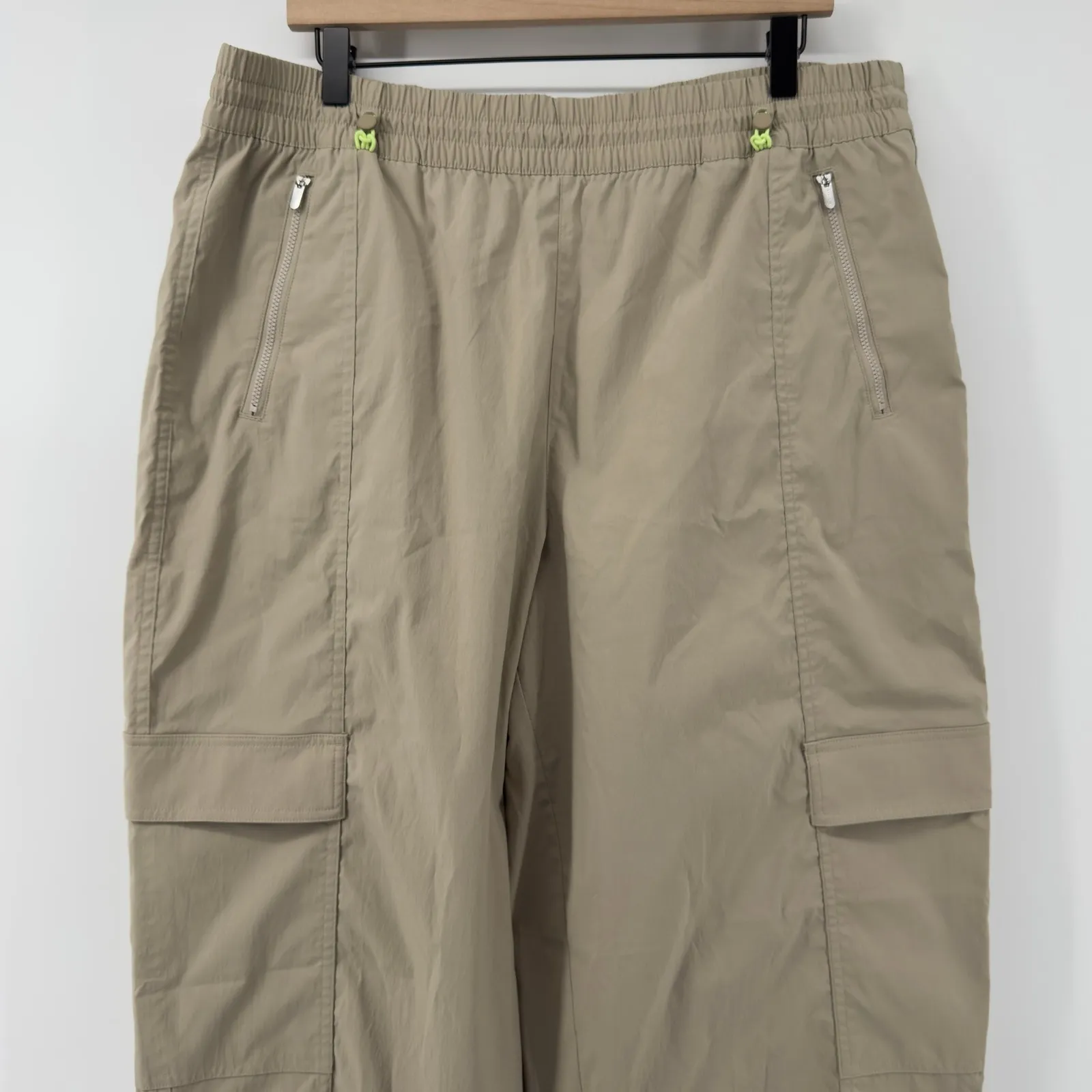 Athleta Cascade High Rise Cargo Poplin Pant Oak Beige Women XL Pockets Y2K‎ - Image 2