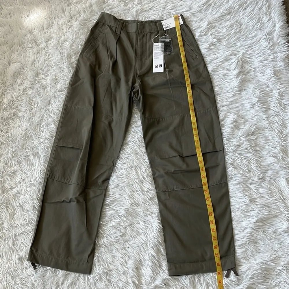 Uniqlo Women’s Pleated Jogger Pants in dark gray size 4 - Image 7