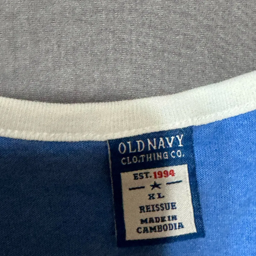 Old Navy blue crop tee Sz xl - Image 4