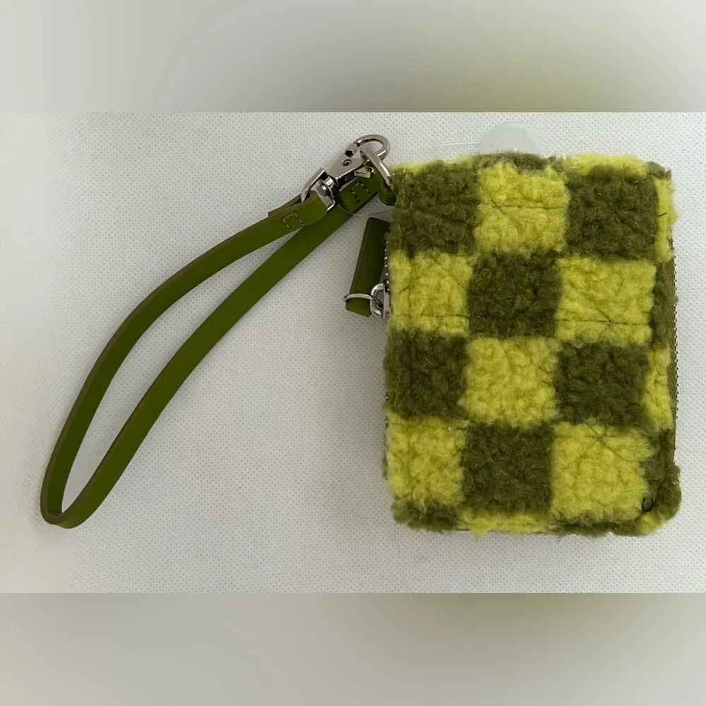 NOBO | faux Sherpa wallet. - Image 5