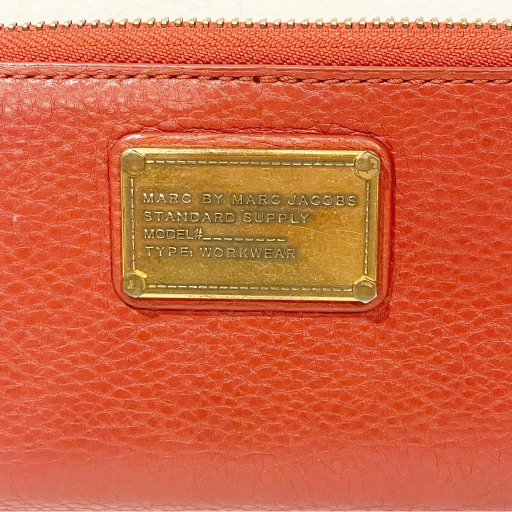 MARC JACOBS Jet Set‎ Orange Saffiano Leather Zip Around Wallet Wristlet - Image 2