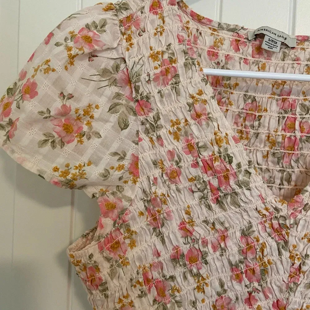 EUC | American Eagle women’s floral cap sleeve blouse —‎ small - Image 2