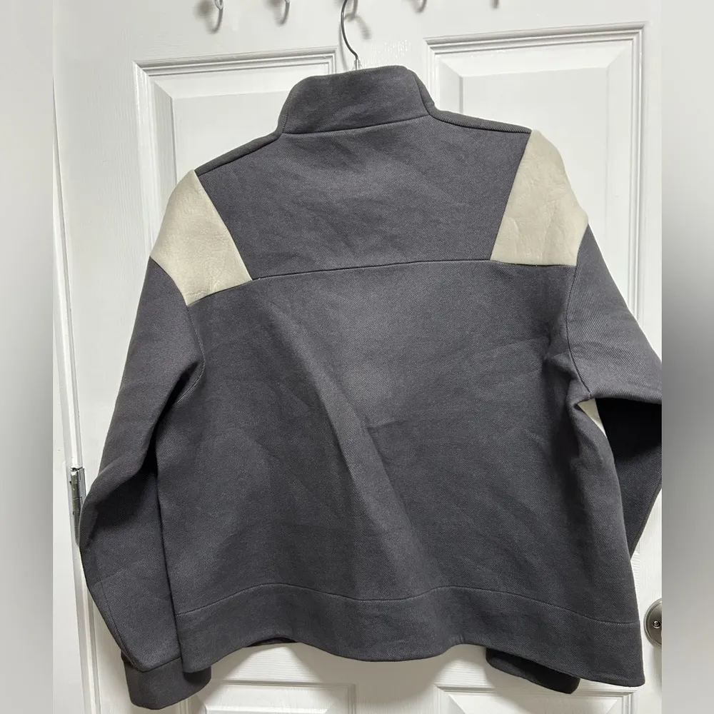 FIGS límited Edition Neoprene Pullover in Gray and White - Image 6