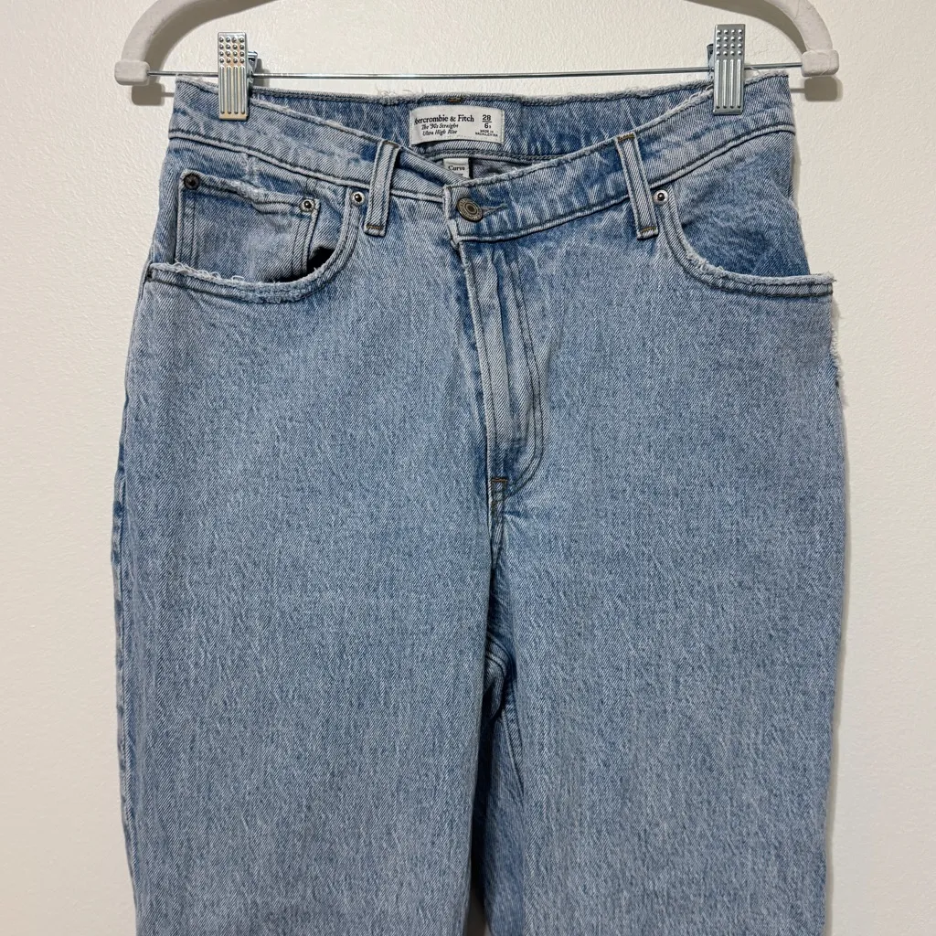 Abercrombie & Fitch The 90s Straight Ultra High Rise Jeans Size 28 Curve Love - Image 4