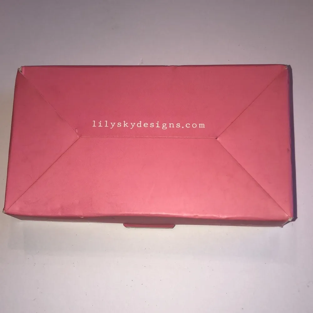 Lily Sky Designs Gold Tone & Magenta Pink Fringe Tassel Necklace & Earrings Set - Image 3