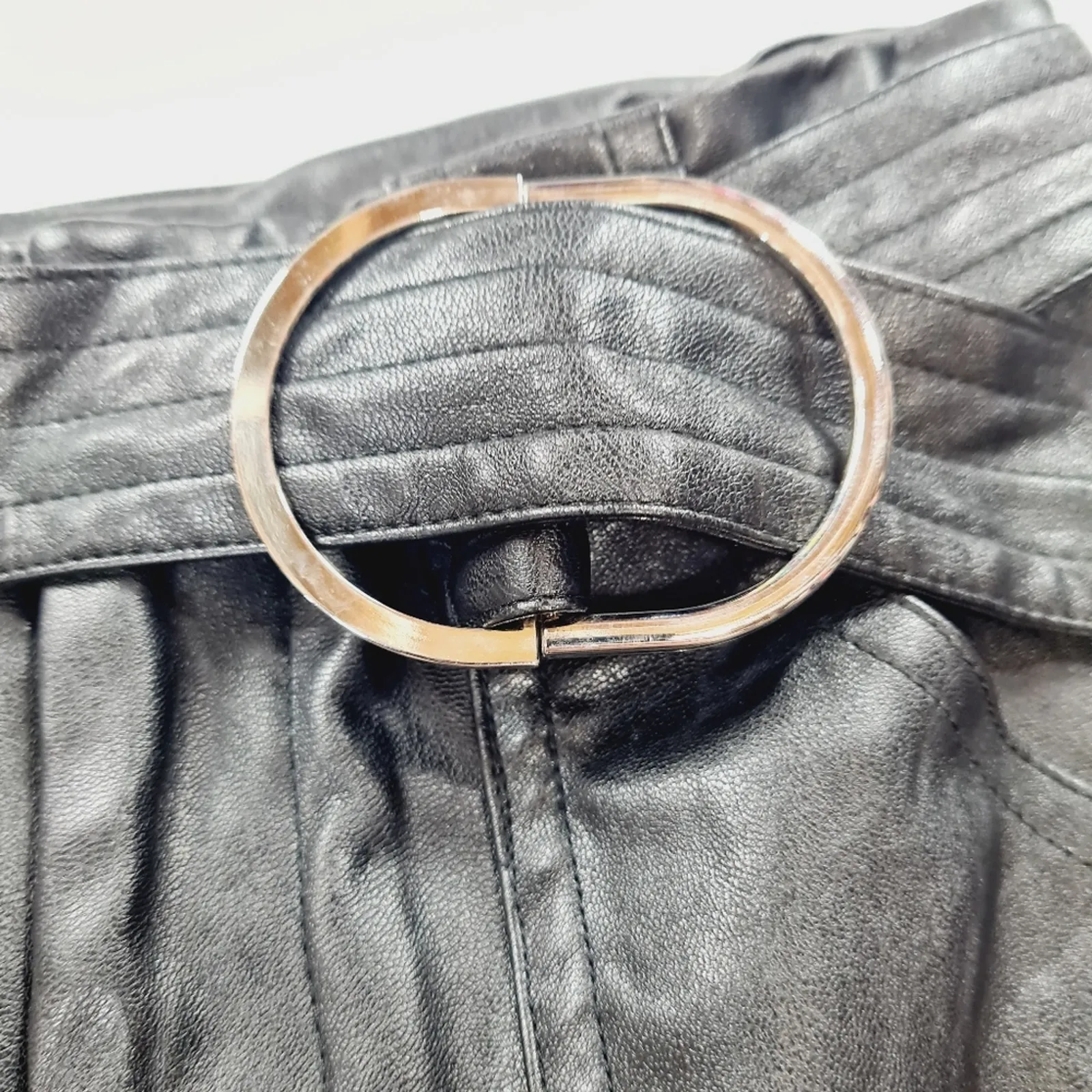 Superdown Chanice Buckle Pant in Black Small - Image 7