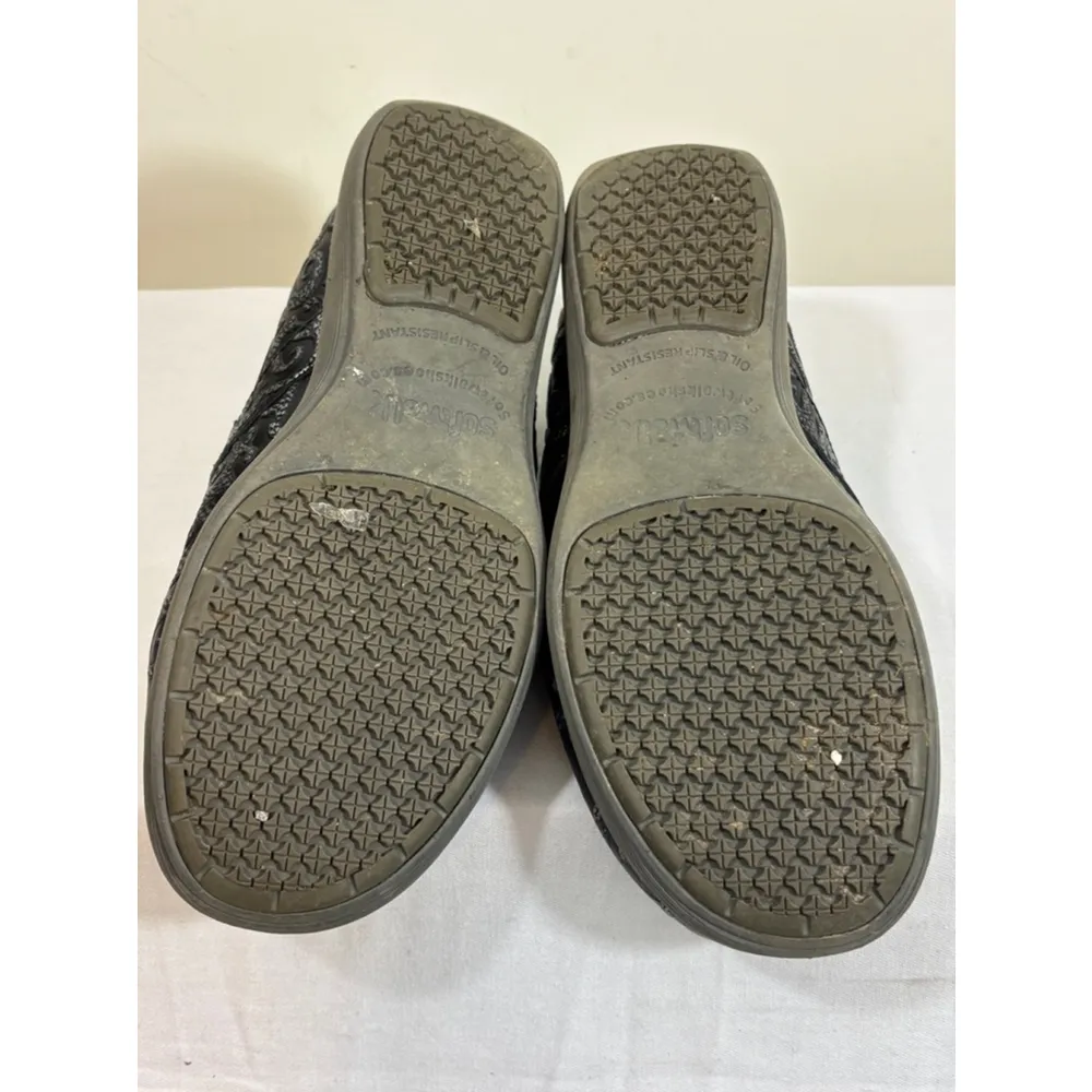 Women's Grey's Anatomy Clogs Size 9.5M Black & Silver - Image 4