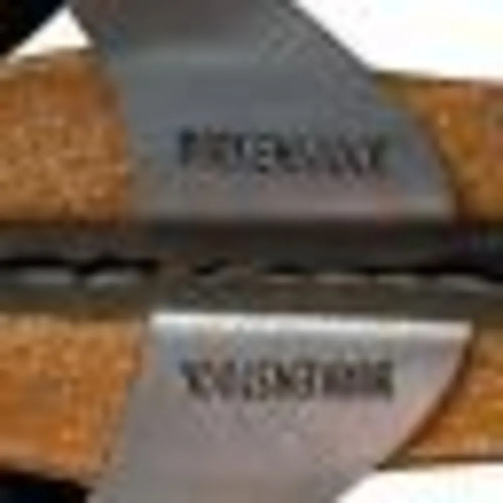 Birkenstock Gizeh Unisex Leather Sandal Icy Metallic Azure Blue EU 38 US W 7/7.5 - Image 15