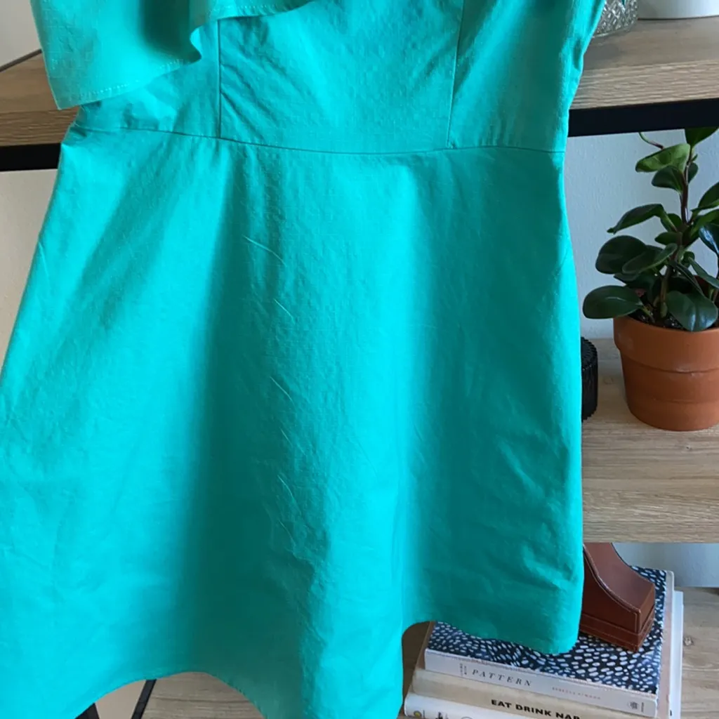 BCBGeneration Cinch Shoulder Green Cargo Utility Dress, S - Image 5