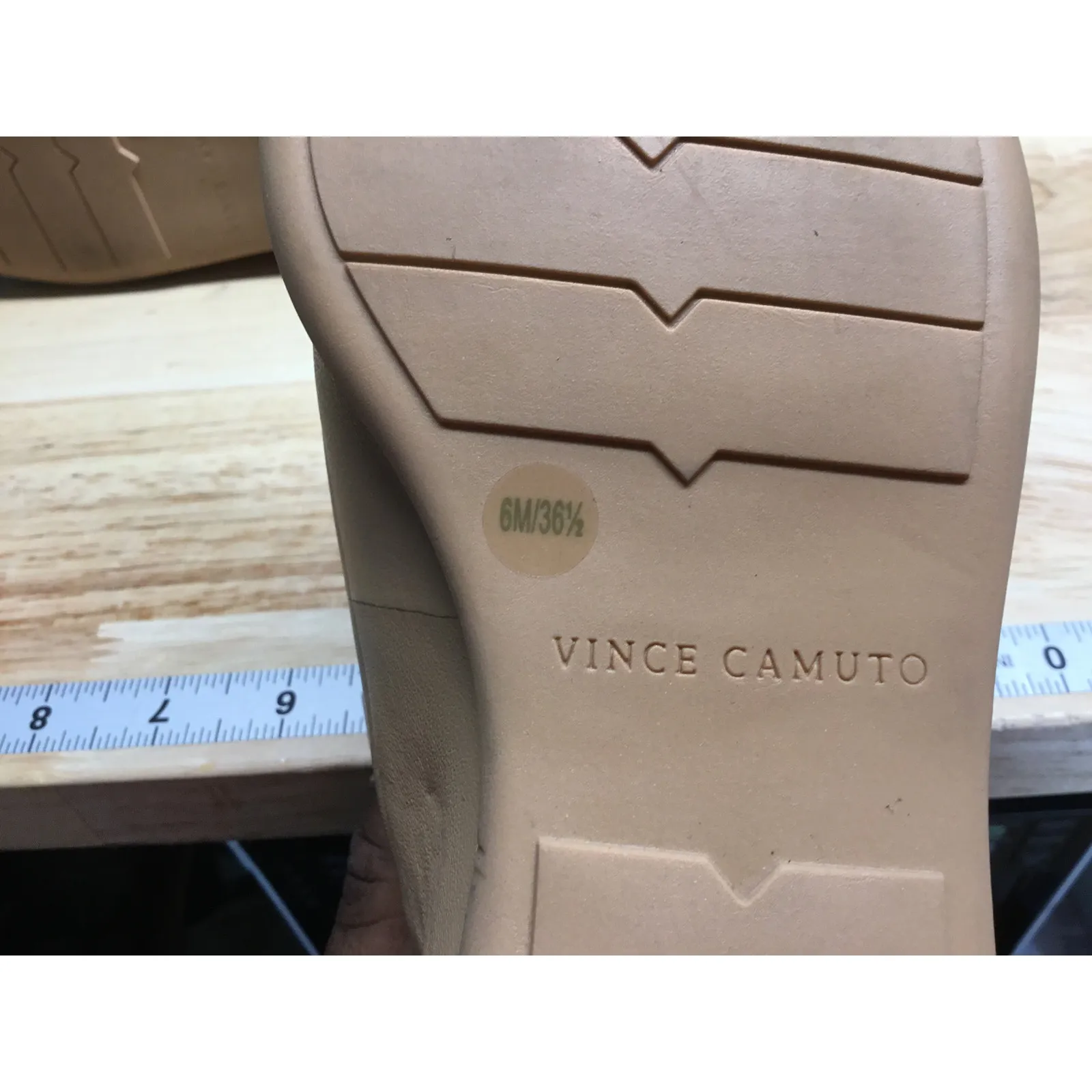 Vince Camuto Peejay Ballet Flats Women's 6 M Beige Leather Slip On Pointed Toe - Image 6