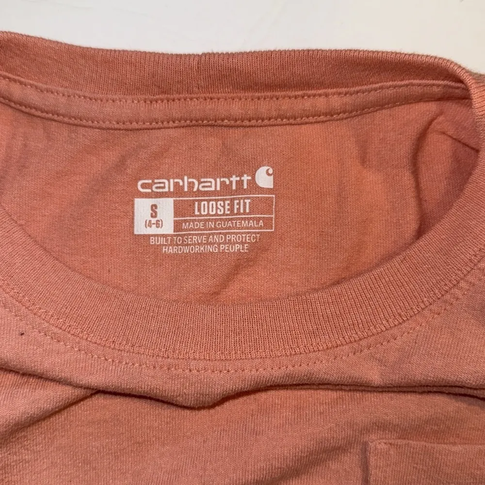 Carhartt Shirt Womens Small Peach T-Shirt Chest Pocket Loose Fit Crewneck Comfy - Image 4
