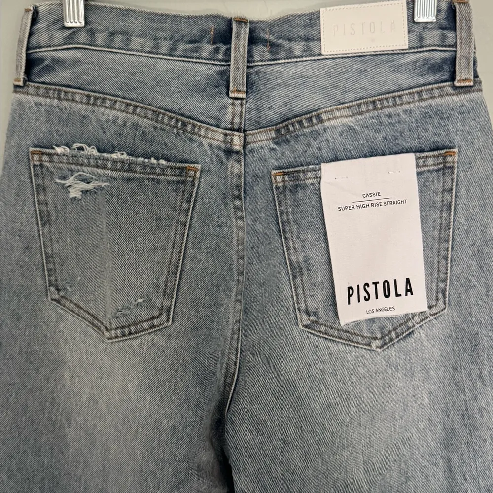 NWT  Cassie High Rise Straight denim in Paloma Distressed Sz 26 fits 29” - Image 9