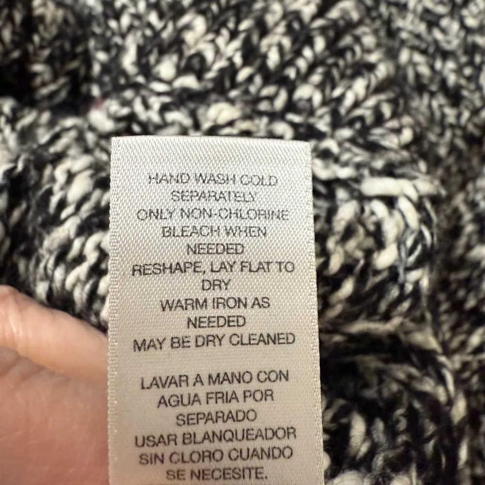 Chico's Sweater Vest Size M Black White - Image 9