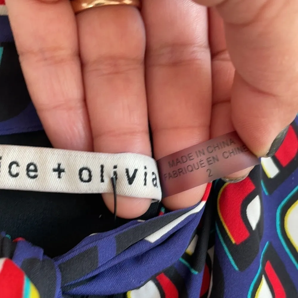 Alice+Olivia Karolina Blouson Sleeve Midi Dress in Mod Moon 2 - Image 10