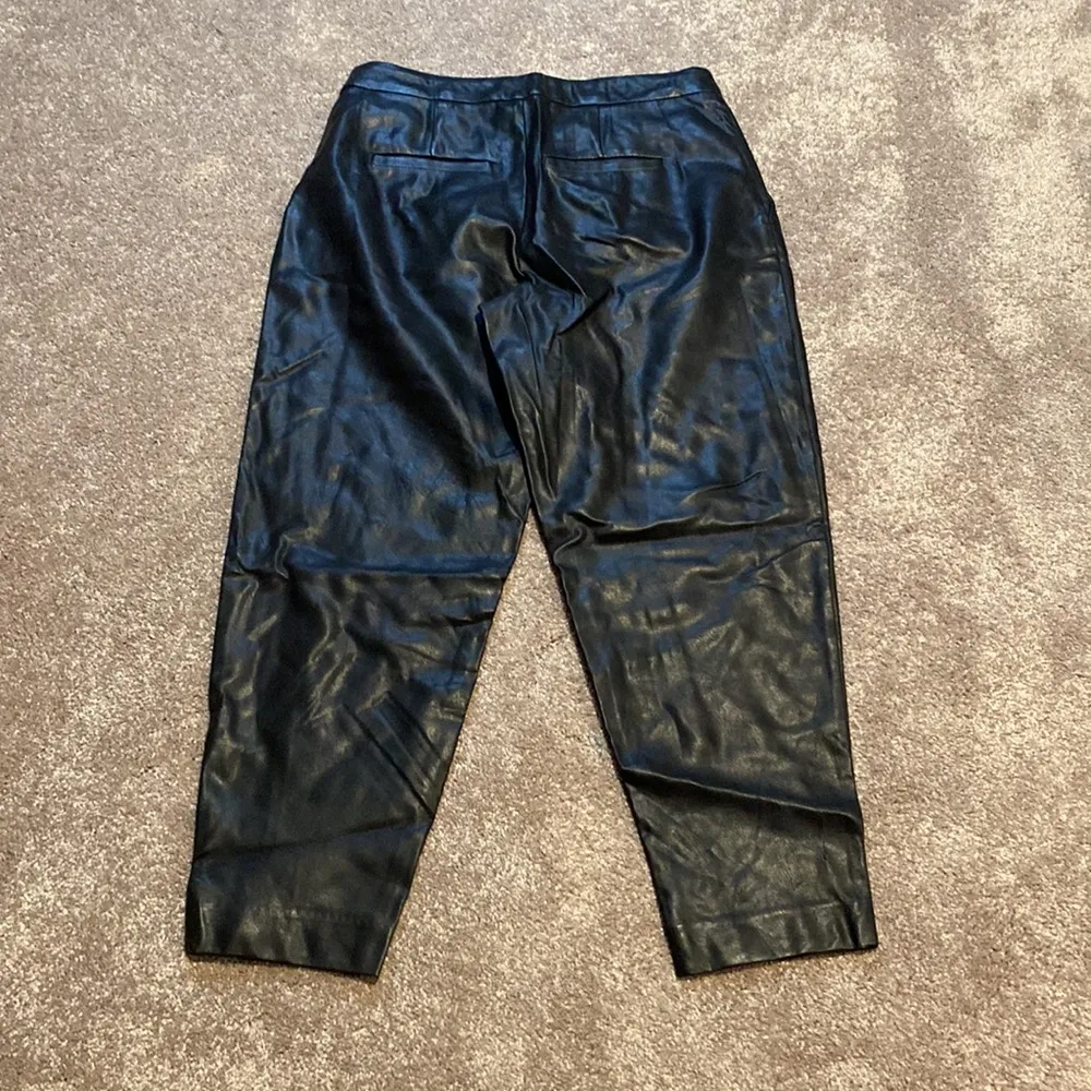 Banana Republic Black Pleather Bottoms SIZE 0 - Image 4
