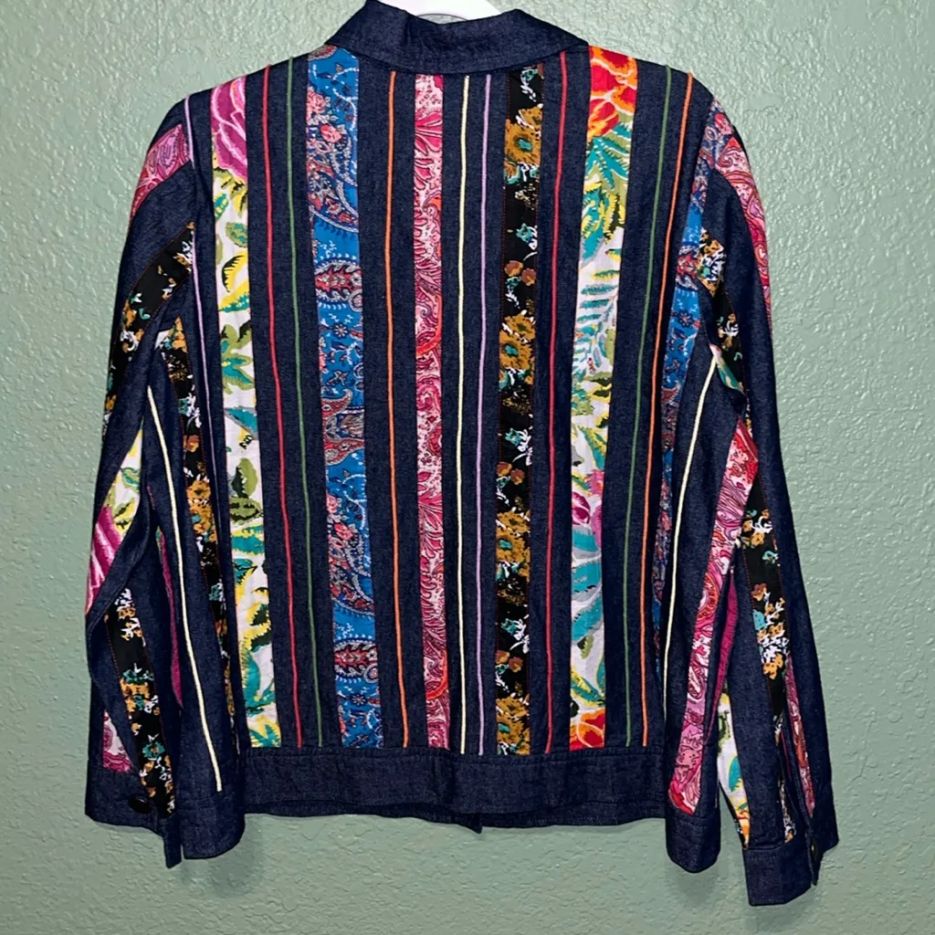 Vintage Floral Denim Jacket • Jean jacket • patchwork quilted Teachercore Blue Size M - Image 6