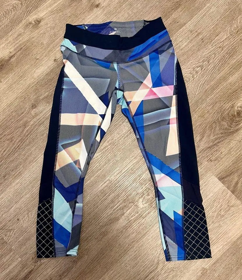 Athleta Electric Geo Sonar Capri Leggings A2 - Image 3