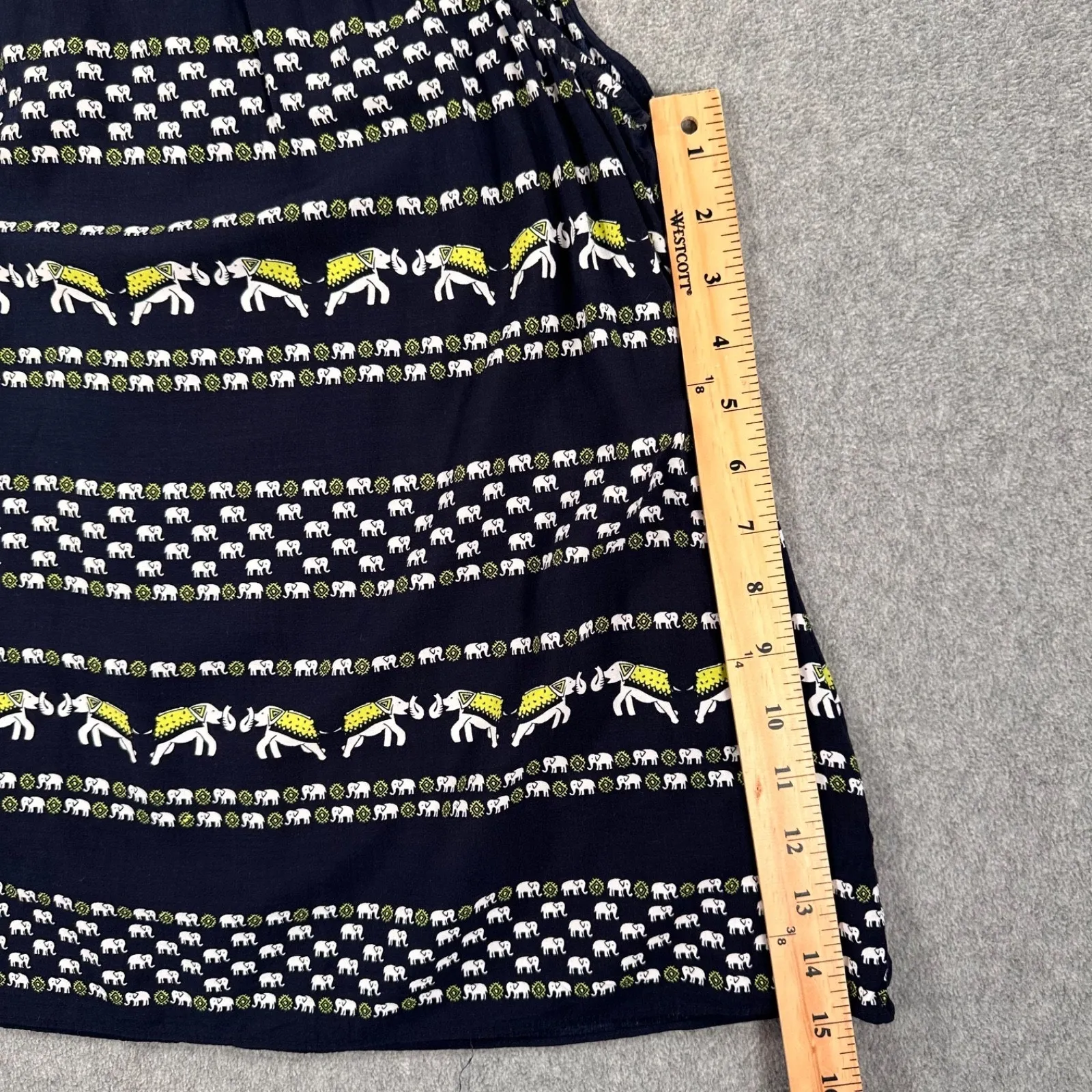 Crown & Ivy Elephant Halter Tank Top Blouse Women's Large Navy Blue Green White - Image 3