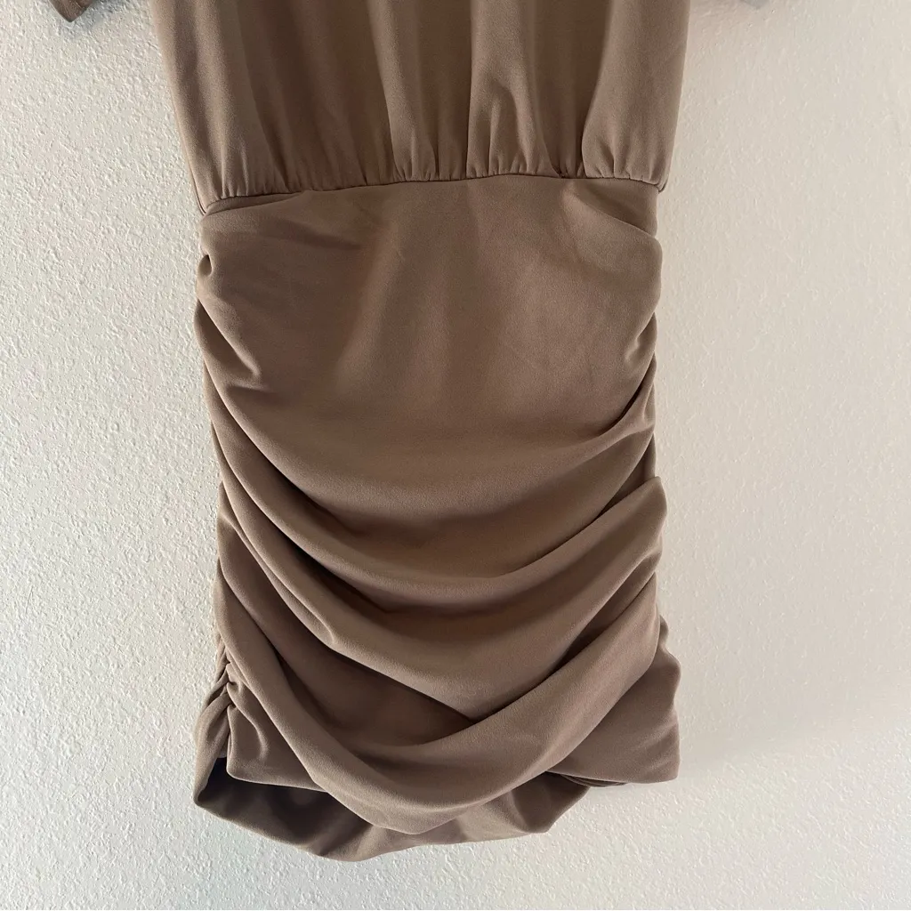 Abercrombie & Fitch // Ruched Short Sleeve Mini Dress - Image 5