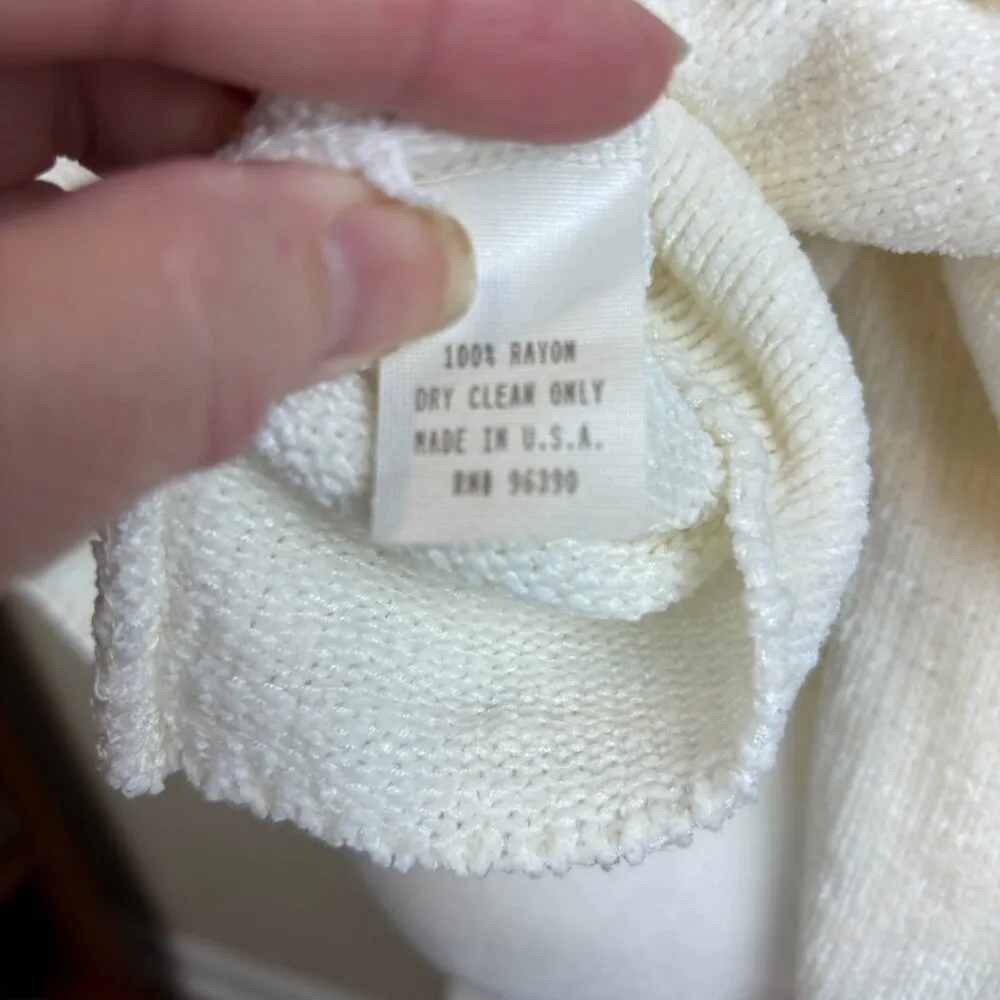 MCNY sweater/cardigan, size Small, vintage, y2k, 90s, full zip, cropped, cozy White - Image 6