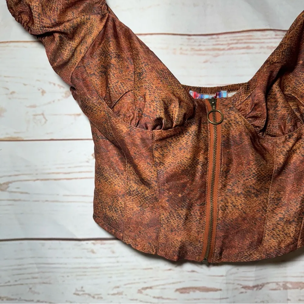 Urban Outfitters • Crop Top • Snakeskin Print • Brown • Medium - Image 2