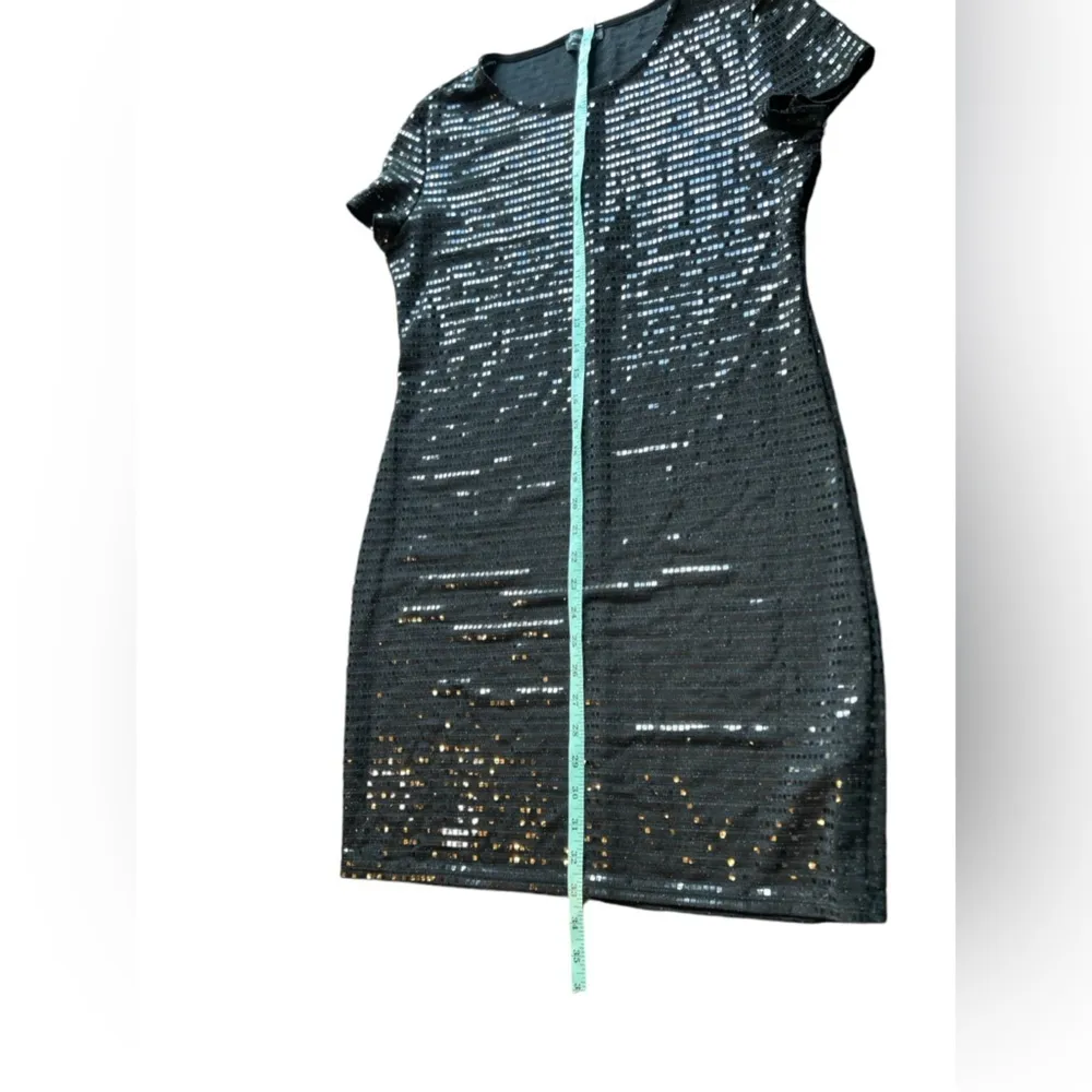 Bebe Women's Black Striped Sequin Tunic Top Size‎ L Party Cocktail - Image 8