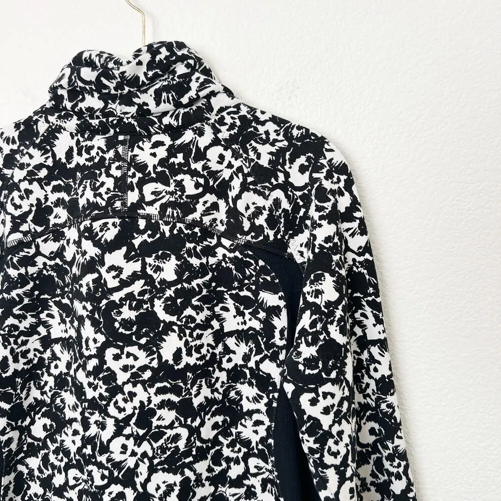 [Lululemon] Cozy Cuddle Up Fleur Sombre Floral Print Jacket Thumbholes Size 12 - Image 7