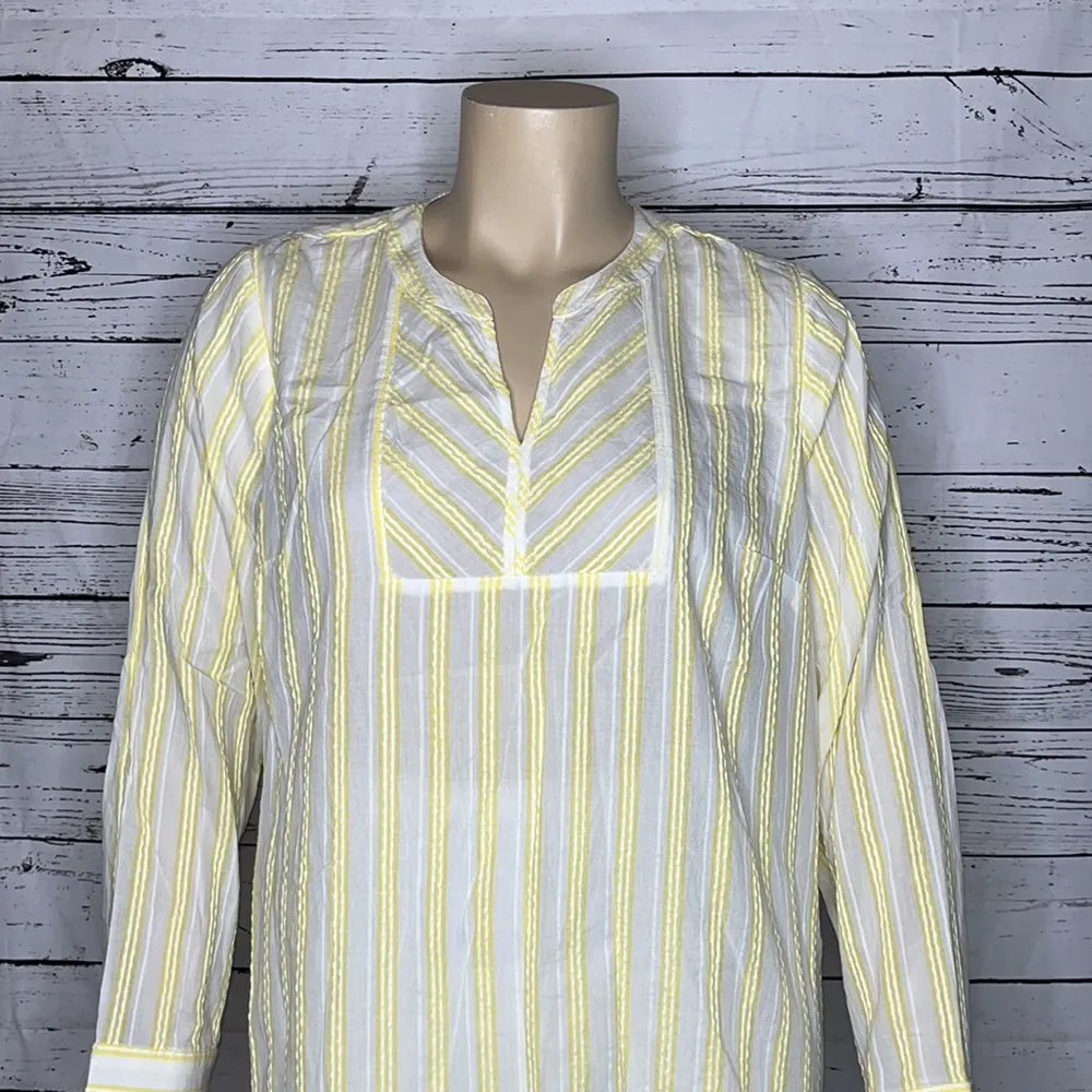 Kim Rogers Curvy NWT Size 1X Yellow & White Stripe Split V-Neck Shirt Top - Image 2